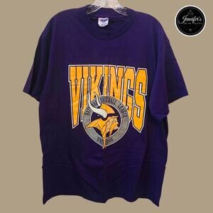 Trench RARE Vintage 90's NFL Minnesota Vikings Cotton T-Shirt Size XL (46-48)